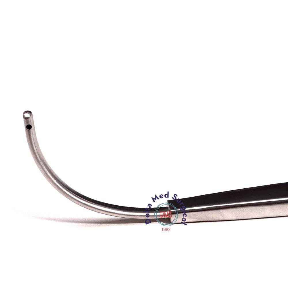 suction retractor surgical instrument
