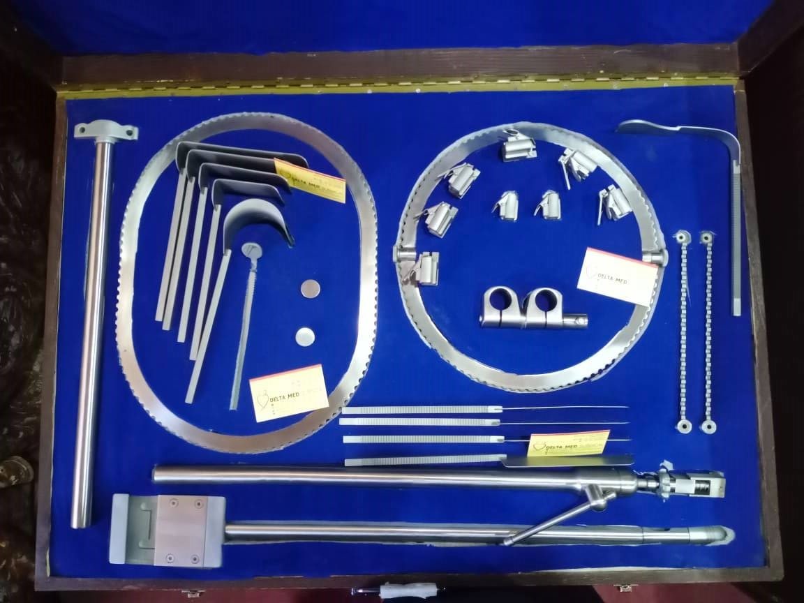 Bookwalter retractor system