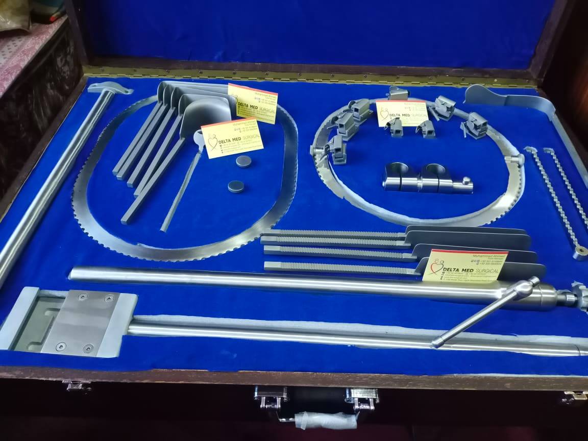 Bookwalter retractor system
