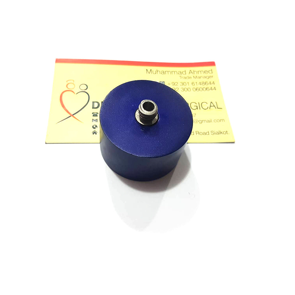 Luer Lock Syringe Holding Device